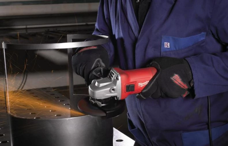 Milwaukee Meuleuse D'angle Meuleuse 1000 W Avec AVS AGV 10-125 EK 4 Milwaukee Meuleuse D'angle Meuleuse 1000 W Avec AVS AGV 10-125 EK – Image 4